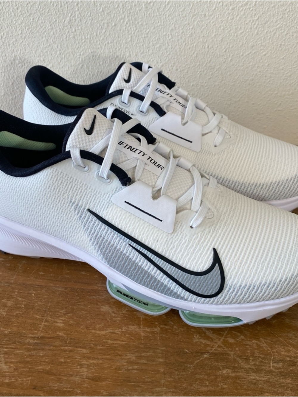 NIKE Air Zoom Infinity Tour 2 Golf White Vapor Green FD0217-100 - Size 9.5